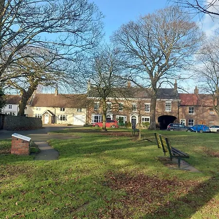 3 Bed In 85761 Holiday home